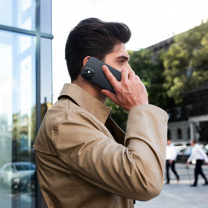 Apple iPhone 12 Kılıf Benks Aramid Kapak Siyah