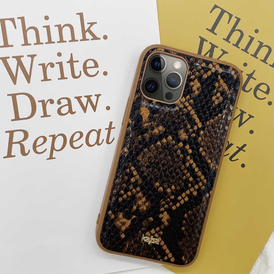 Apple iPhone 12 Pro Max Kılıf Kajsa Glamorous Serisi Snake Pattern Kapak Siyah
