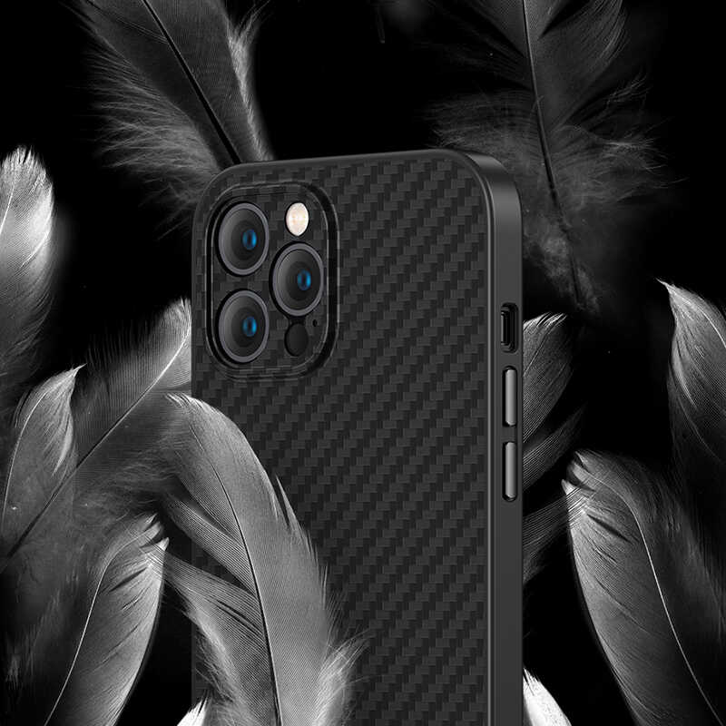 Apple iPhone 12 Pro Max Kılıf Karbon Fiber Benks Hybrid Kevlar Kapak Siyah
