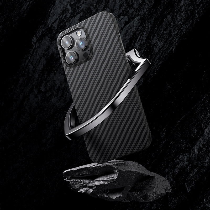 Apple iPhone 14 Pro Kılıf M-safe Özellikli Karbon Fiber Benks Essential Kevlar Kapak Siyah