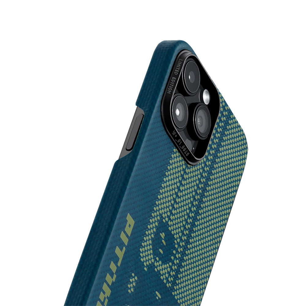 Apple iPhone 14 Pro Kılıf M-safe Şarj Özellikli Aramid Fiber Pitaka Tactile Woven Pixel Game Kapak Yeşil-Mavi