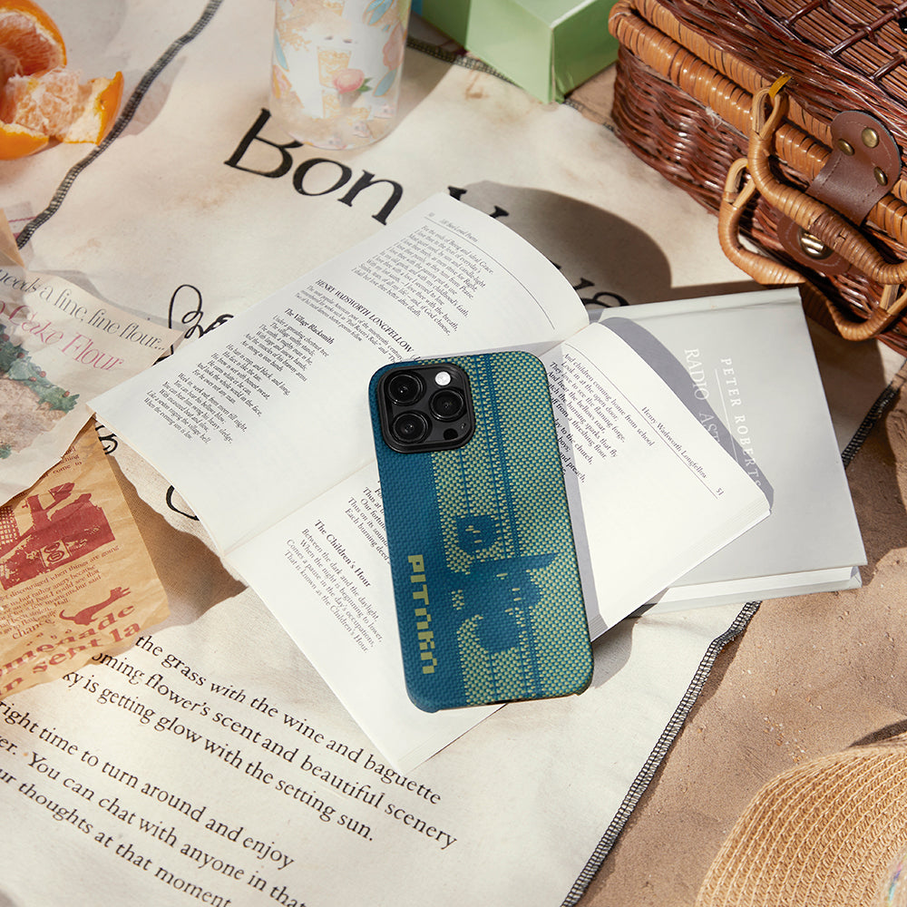 Apple iPhone 14 Pro Kılıf M-safe Şarj Özellikli Aramid Fiber Pitaka Tactile Woven Pixel Game Kapak Yeşil-Mavi