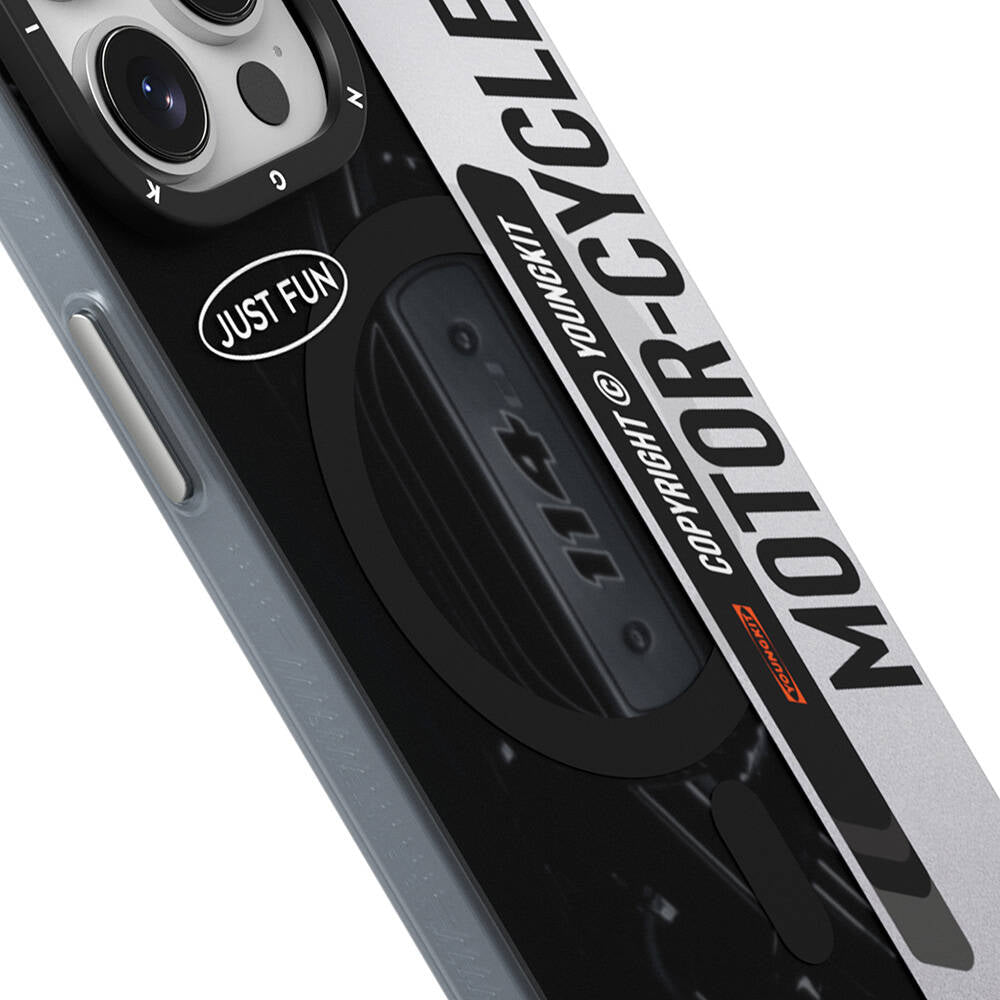 Apple iPhone 14 Pro Max Kılıf M-safe Şarj Özellikli Youngkit Motorcycle Legend Serisi Kapak Siyah