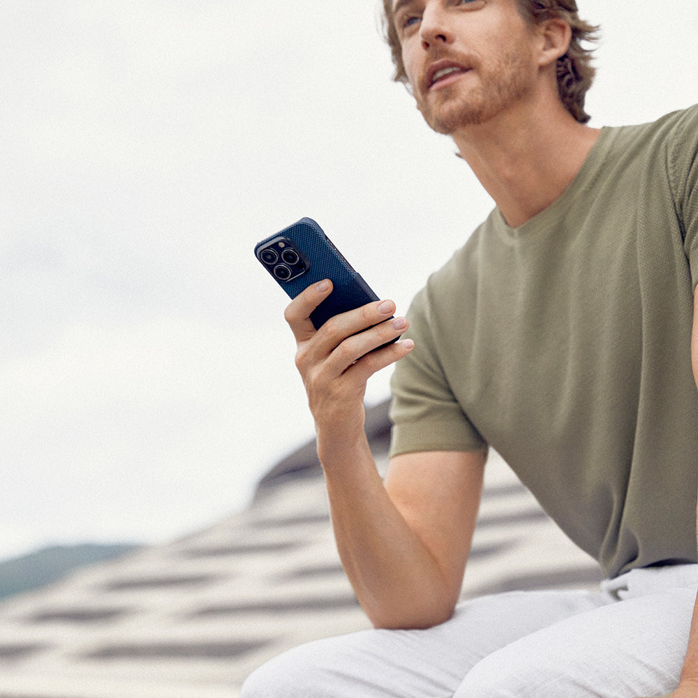 Apple iPhone 15 Pro Kılıf M-safe Şarj Özellikli Aramid Fiber Pitaka Tactile Woven Starpeak Serisi Over The Horizon Kapak Mavi