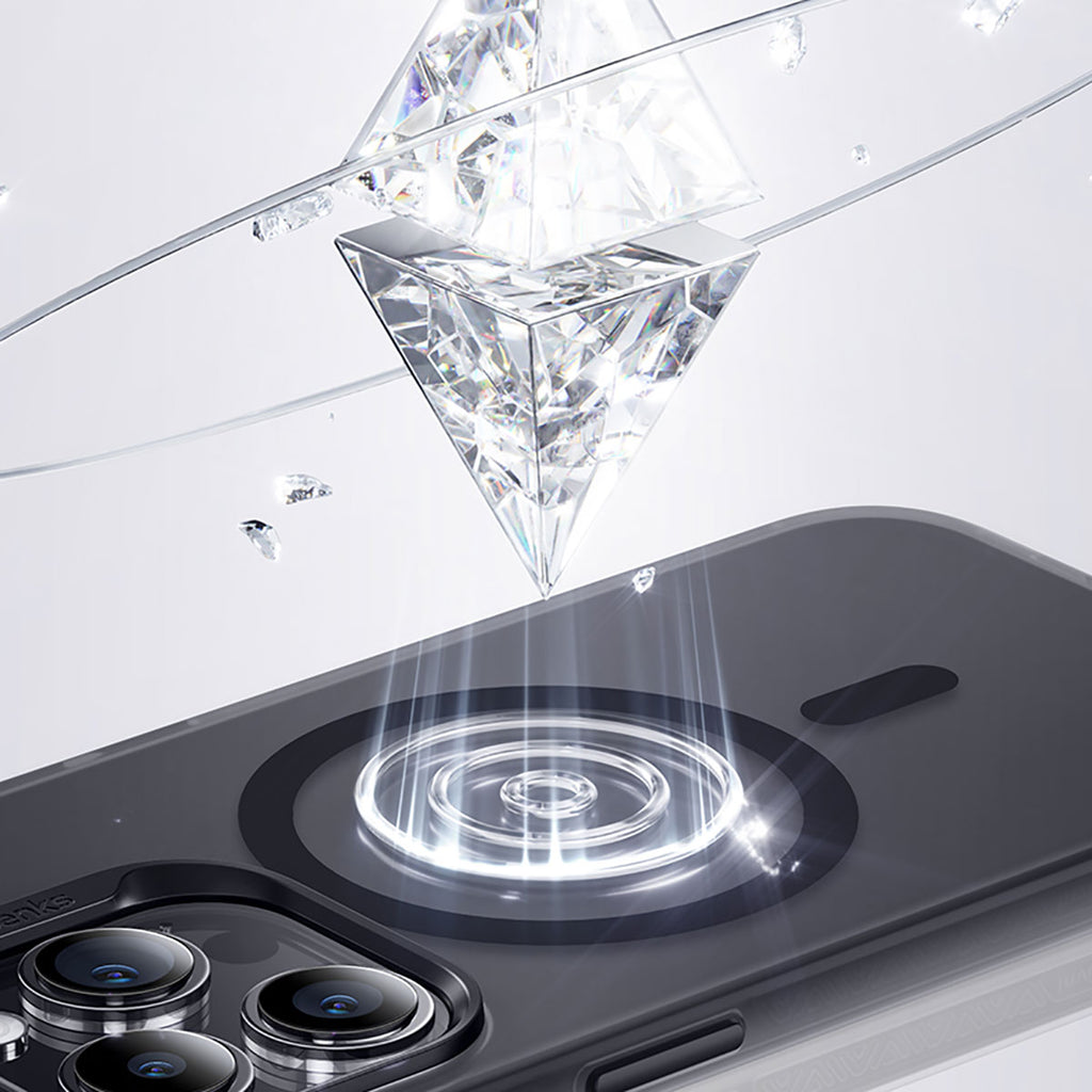 Apple iPhone 15 Pro Kılıf M-safe Şarj Özellikli Benks Lucid Armor Kapak Beyaz