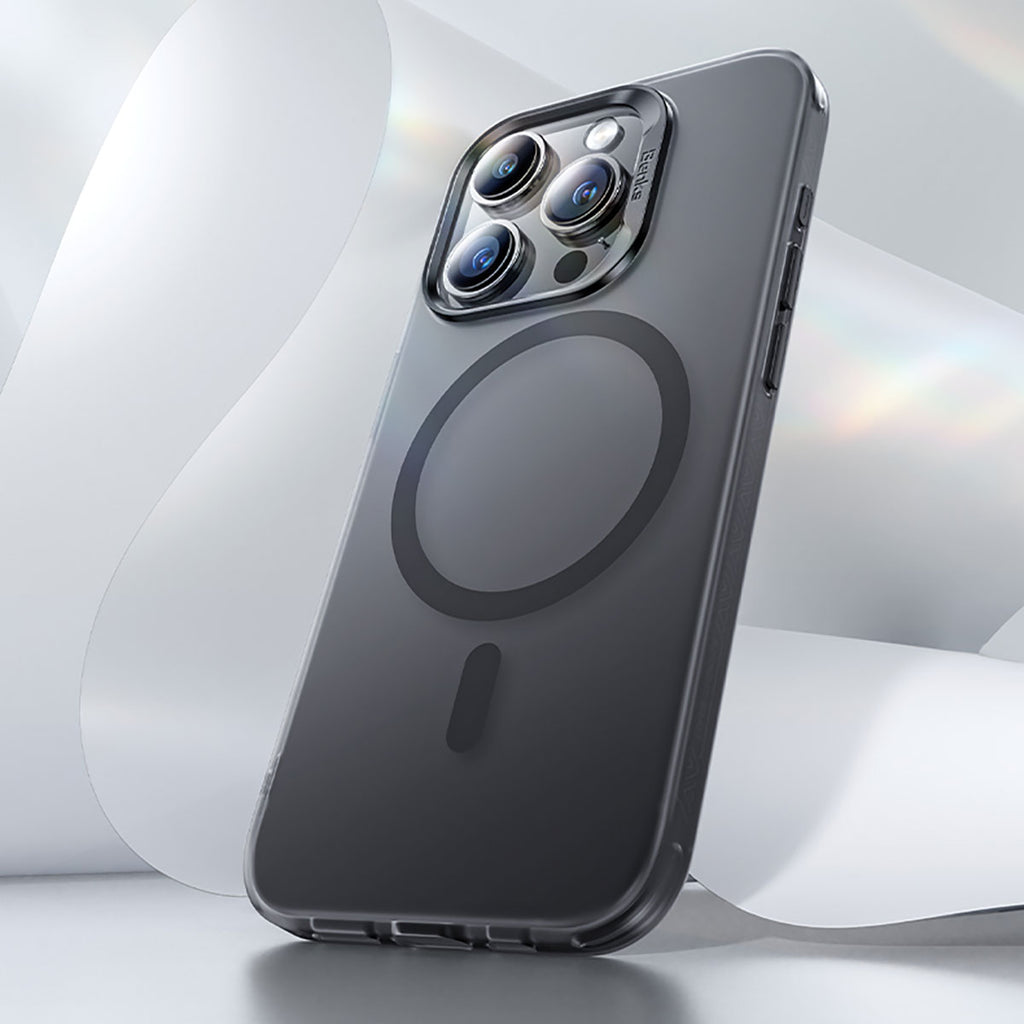 Apple iPhone 15 Pro Kılıf M-safe Şarj Özellikli Benks Lucid Armor Kapak Siyah