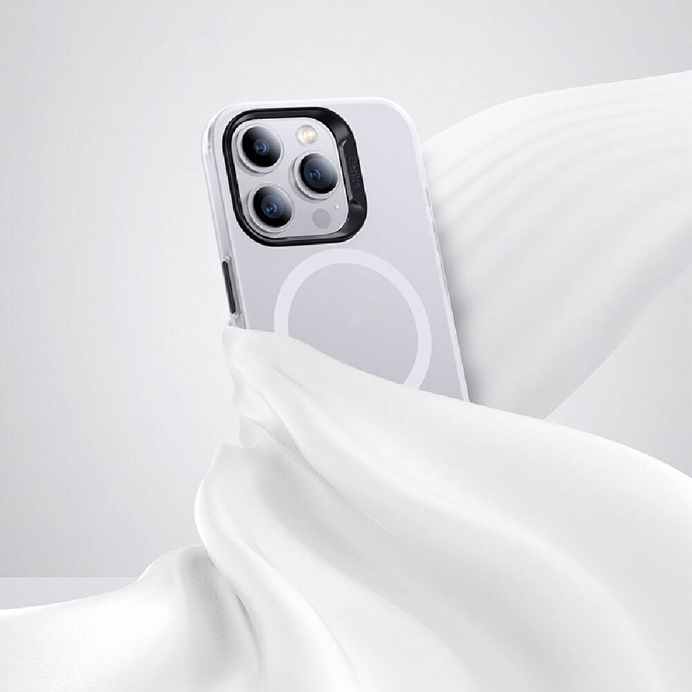 Apple iPhone 15 Pro Kılıf M-safe Şarj Özellikli Benks Lucid Armor Kapak Siyah