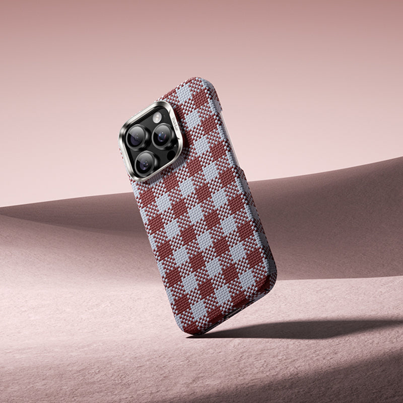 Apple iPhone 15 Pro Max Kılıf M-safe Şarj Özellikli Ekose Tasarımlı Benks ArmorVichy Kevlar Kapak Kırmızı