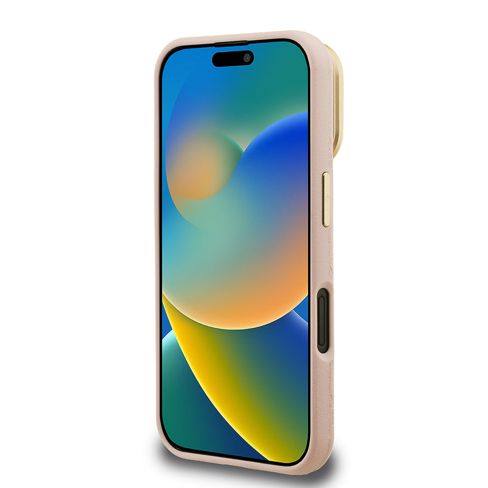 Apple iPhone 16 Kılıf Guess Orjinal Lisanslı M-safe Şarj Özellikli Sıcak Baskılı Yazı Logolu Kamera Standlı PU Deri Peony Kapak Pembe