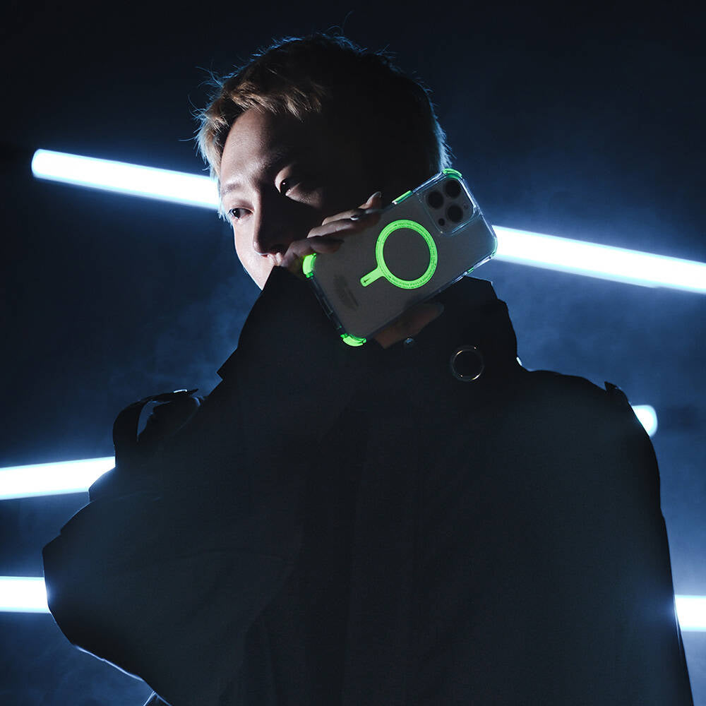 Apple iPhone 16 Kılıf M-safe Şarj Özellikli Şeffaf Airbag Tasarımlı Skinarma Saido Nightglow Kapak Şeffaf