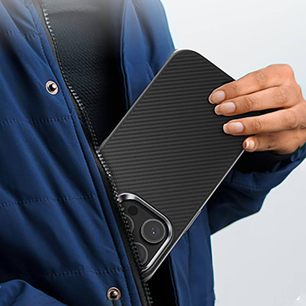 Apple iPhone 16 Plus Kılıf Karbon Fiber M-safe Şarj Özellikli Benks Hybrid ArmorPro 600D Kevlar Kapak Siyah