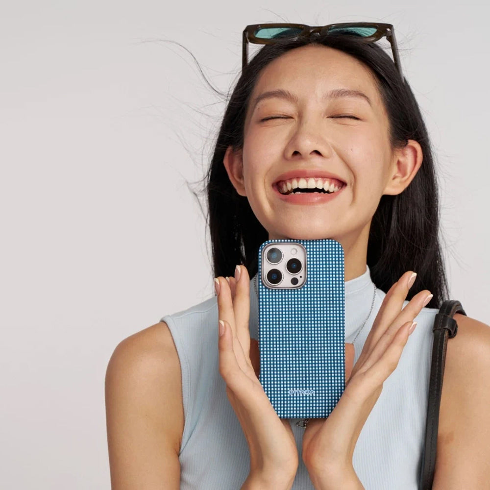 Apple iPhone 16 Plus Kılıf M-safe Şarj Özellikli Aramid Fiber Pitaka Ultra-Slim Classic Serisi Ocean Blue Kapak Mavi