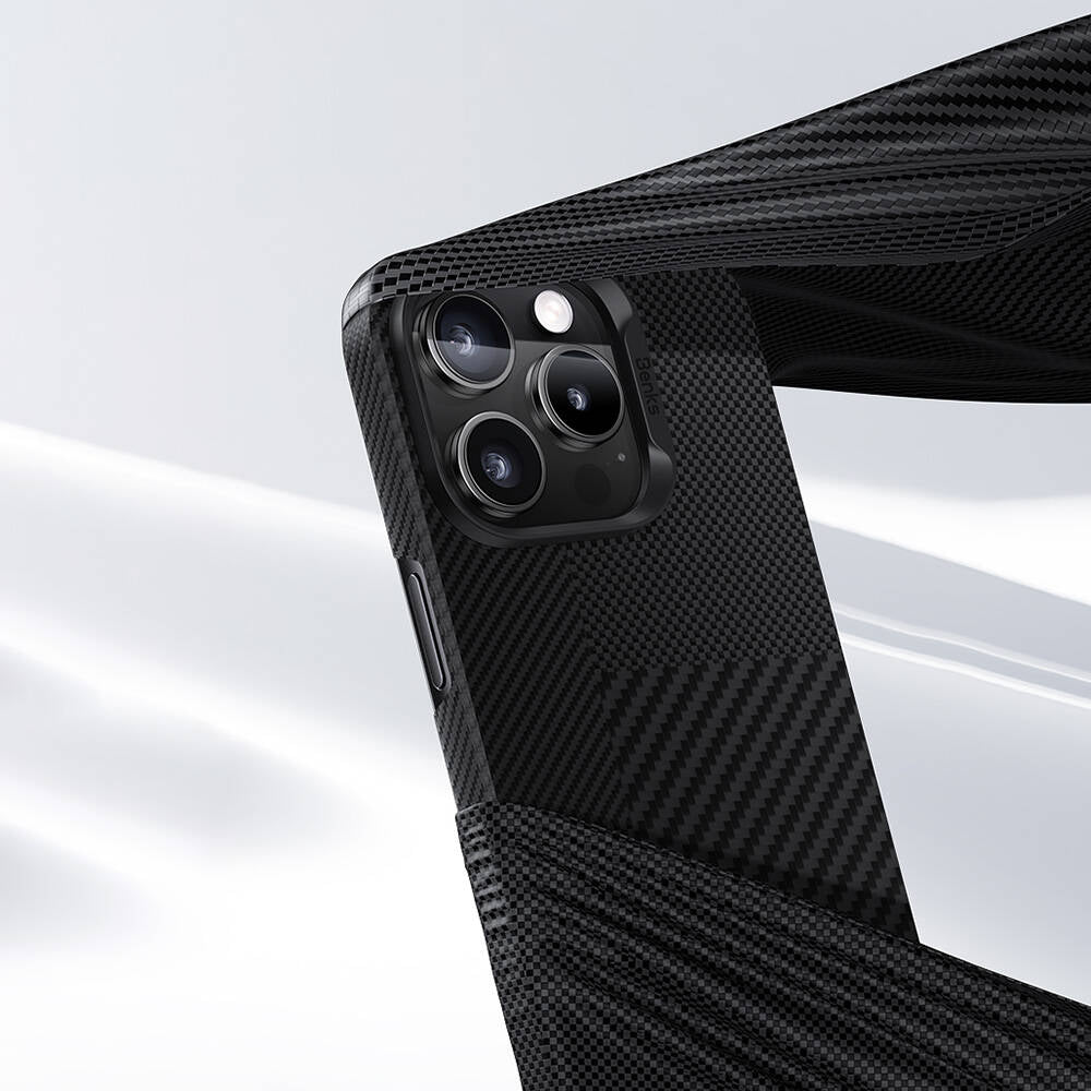 Apple iPhone 16 Plus Kılıf M-safe Şarj Özellikli Karbon Fiber Benks Montage ArmorAir Kevlar Kapak Siyah