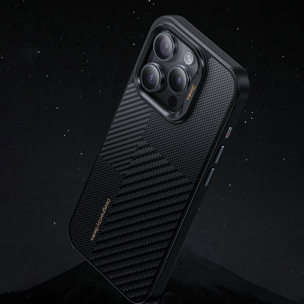 Apple iPhone 16 Plus Kılıf M-safe Şarj Özellikli Karbon Fiber Benks Montage Hybrid ArmorPro Kevlar Kapak Siyah