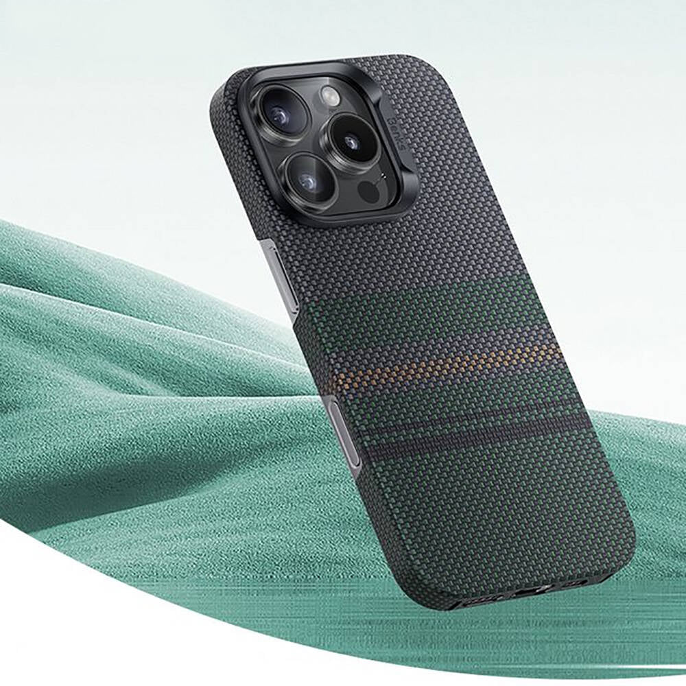 Apple iPhone 16 Plus Kılıf M-safe Şarj Özellikli Karbon Fiber Tasarımlı Benks Aurora ArmorAir Kevlar Kapak Siyah