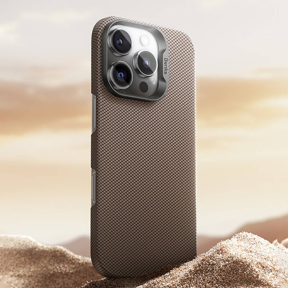 Apple iPhone 16 Pro Kılıf M-safe Şarj Özellikli Benks ArmorTint Serisi ArmorAir Kevlar Kapak Gold