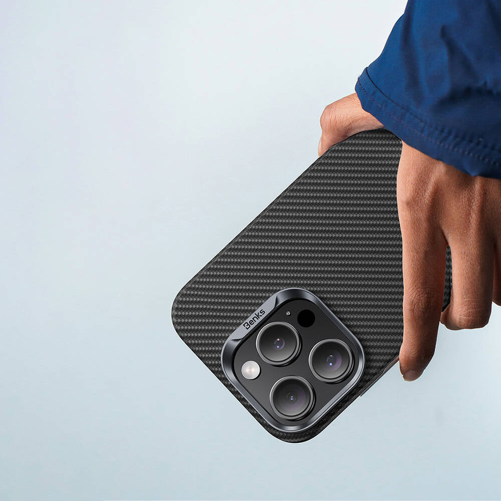 Apple iPhone 16 Pro Kılıf Benks M-safe Şarj Özellikli Magnetik ArmorAir 600D Kevlar Fiber Kapak Siyah