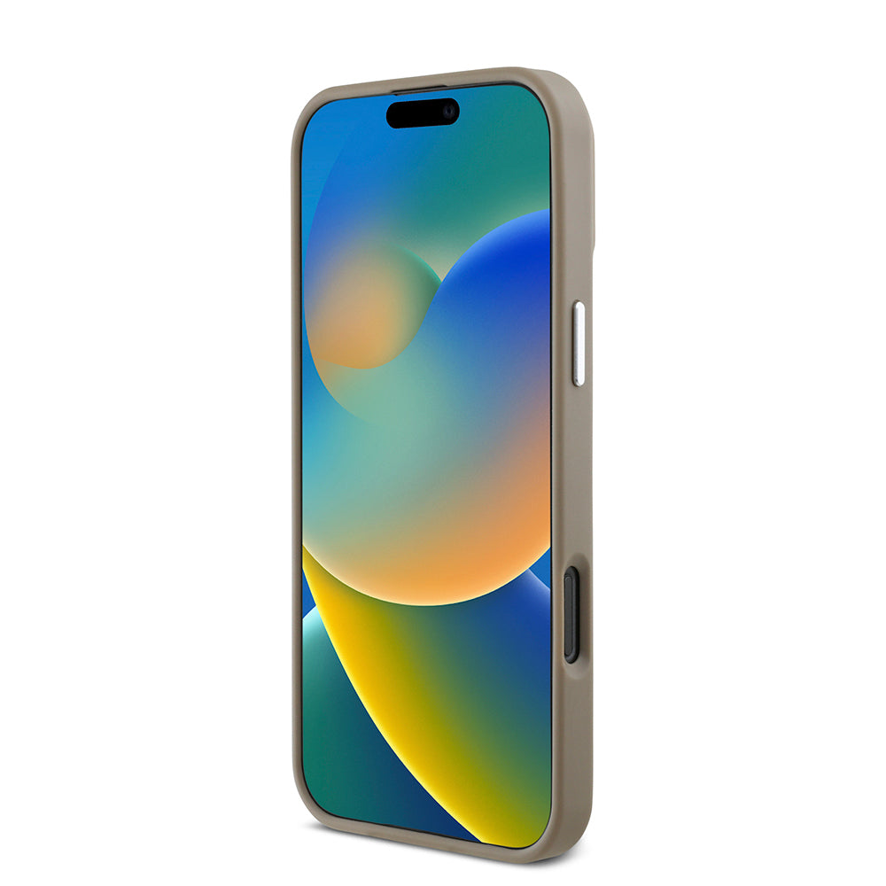 Apple iPhone 16 Pro Max Kılıf Guess Orjinal Lisanslı M-safe Şarj Özellikli Grained Triangle Kapak Kahverengi