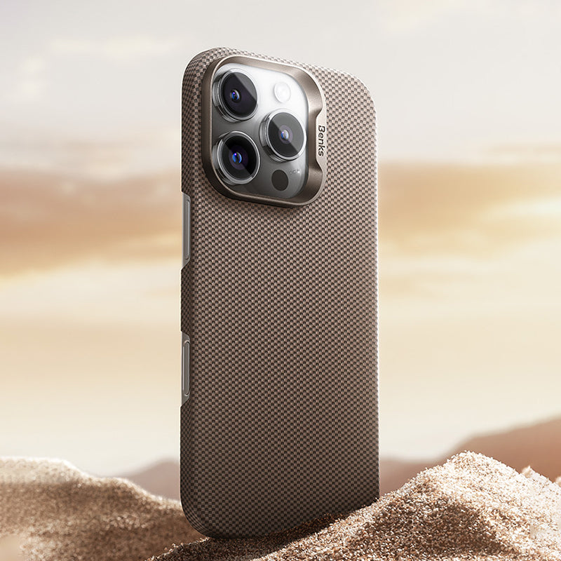 Apple iPhone 16 Pro Max Kılıf M-safe Şarj Özellikli Benks Ultra Lightweight ArmorTint ArmorAir Kevlar Kapak Gold