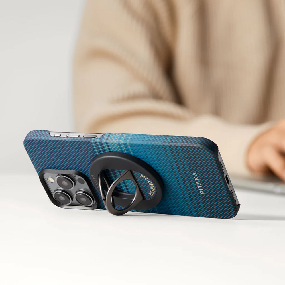 Apple iPhone 16 Pro Max Kılıf M-safe Şarj Özellikli Grip 3 Standlı Aramid Fiber Pitaka Tactile Woven Sunset-Moonrise Serisi Moonrise Kapak Mavi