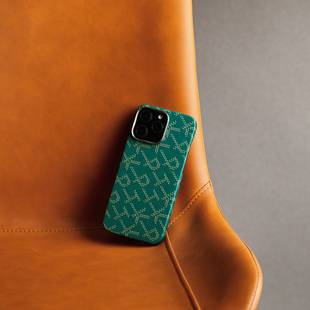 Apple iPhone 16 Pro Max Kılıf M-safe Şarj Özellikli Aramid Fiber Pitaka Tactile Woven Monogram Serisi Kapak Siyah