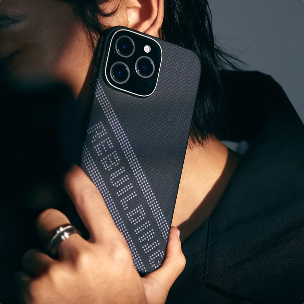 Apple iPhone 16 Pro Max Kılıf M-safe Şarj Özellikli Aramid Fiber Re-TROS Tasarımlı Pitaka Tactile Woven Rebuilding Serisi Kapak Yeşil