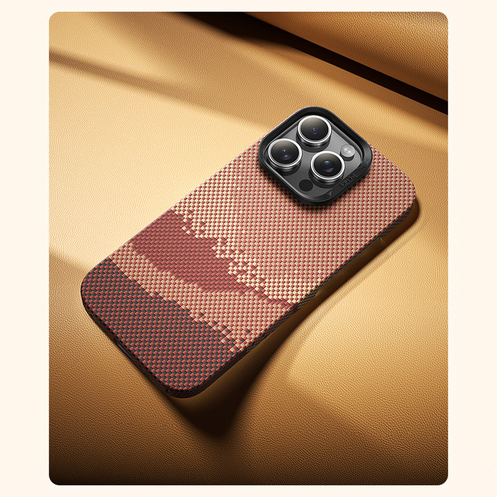 Apple iPhone 16 Pro Max Kılıf M-safe Şarj Özellikli Benks GoldenTide ArmorAir 600D Kevlar Kapak Gold