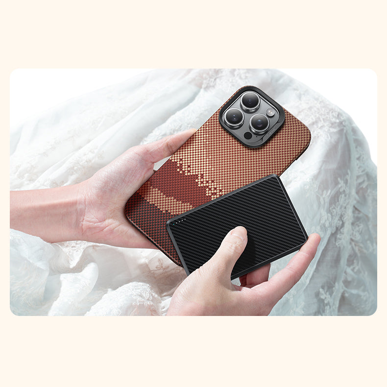 Apple iPhone 16 Pro Max Kılıf M-safe Şarj Özellikli Benks GoldenTide ArmorAir 600D Kevlar Kapak Gold