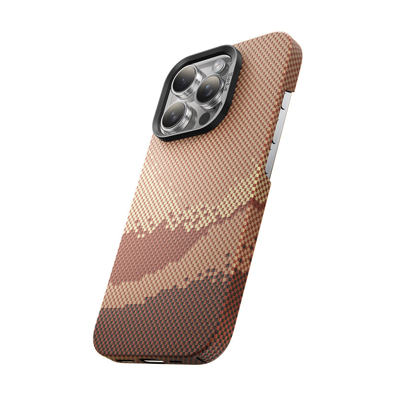 Apple iPhone 16 Pro Max Kılıf M-safe Şarj Özellikli Benks GoldenTide ArmorAir 600D Kevlar Kapak Gold