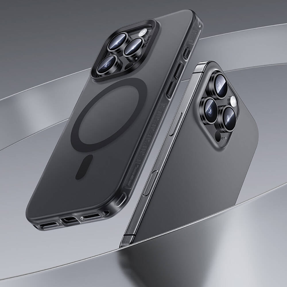 Apple iPhone 16 Pro Max Kılıf M-safe Şarj Özellikli Benks Lucid Armor Kapak Siyah