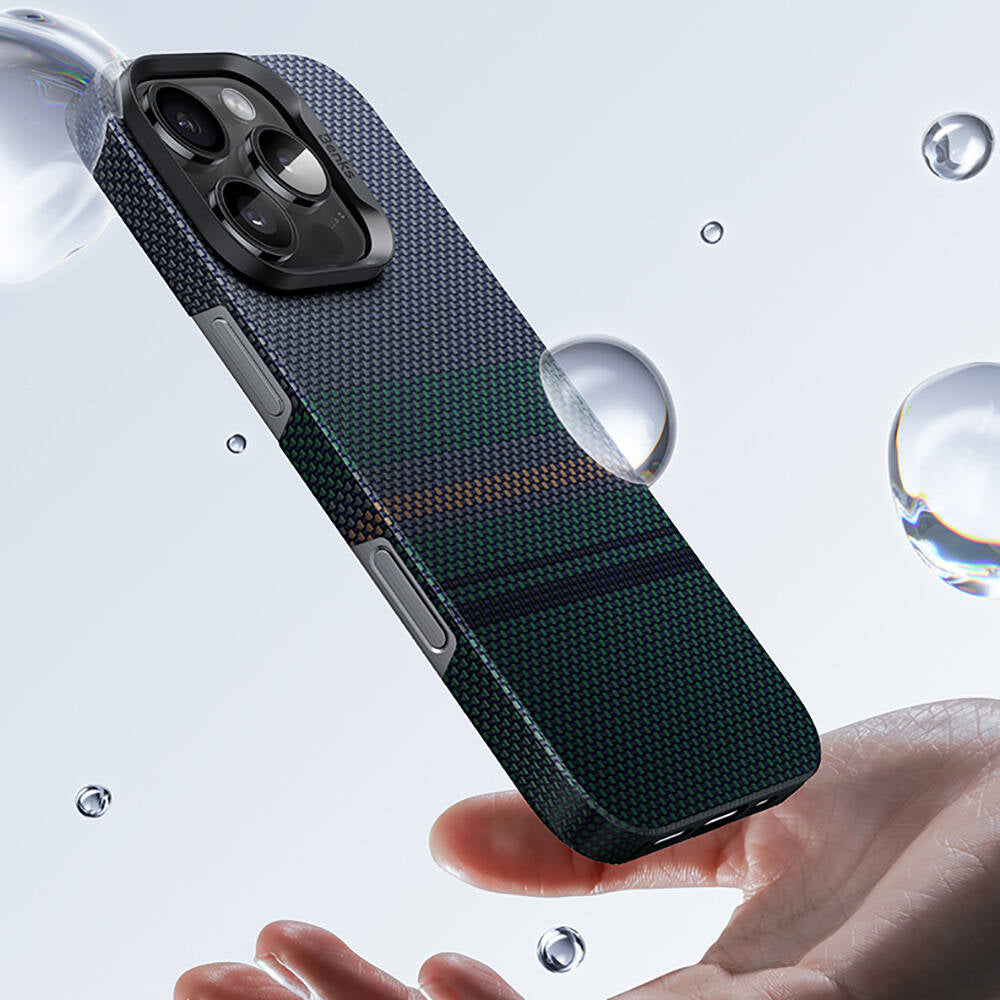 Apple iPhone 16 Pro Max Kılıf M-safe Şarj Özellikli Karbon Fiber Tasarımlı Benks Aurora ArmorAir Kevlar Kapak Siyah