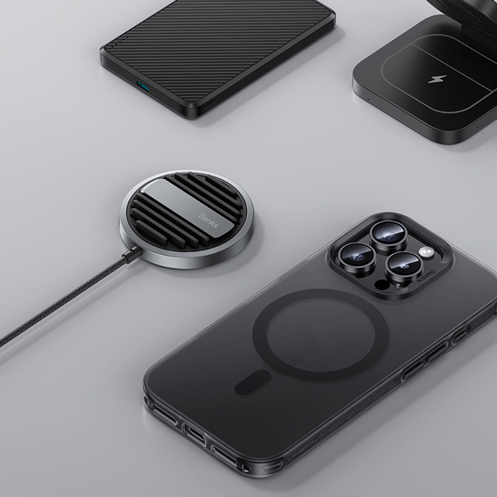 Apple iPhone 17 Air Kılıf M-safe Şarj Özellikli Benks Lucid Armor Kapak Beyaz