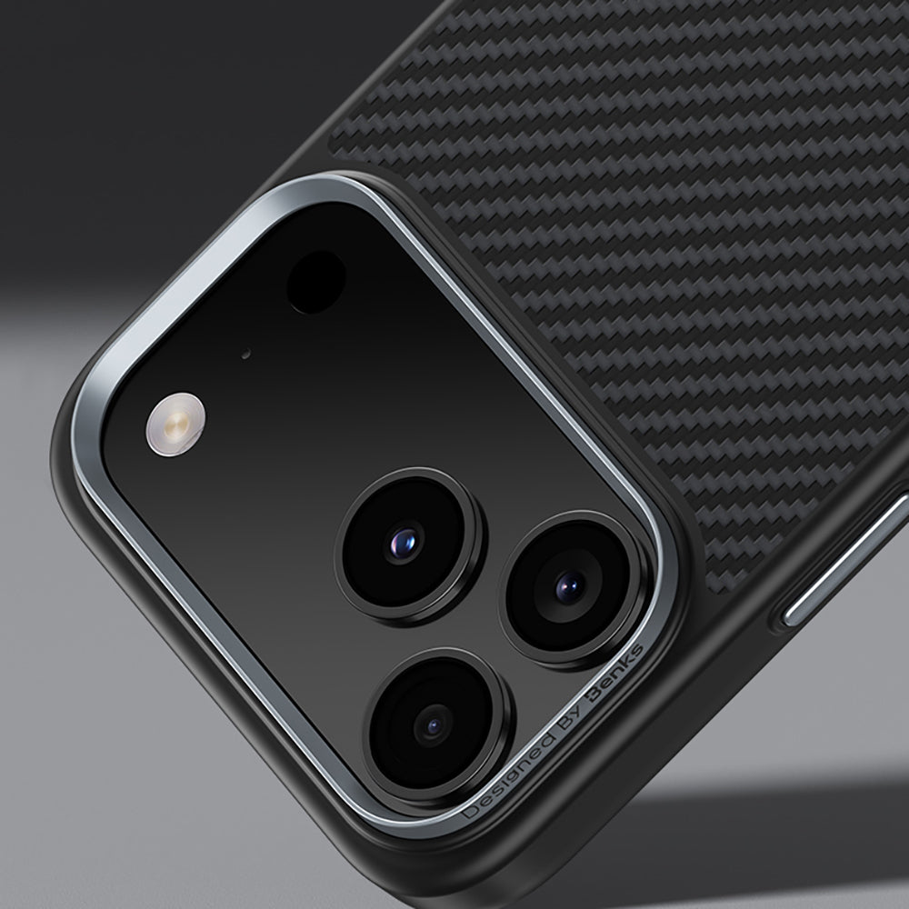 Apple iPhone 17 Kılıf Karbon Fiber M-safe Şarj Özellikli Benks Hybrid ArmorPro 600D Kevlar Kapak Siyah