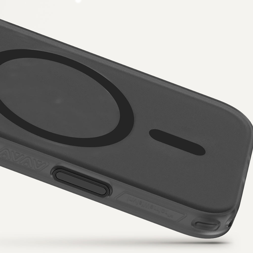 Apple iPhone 17 Kılıf M-safe Şarj Özellikli Benks Lucid Armor Kapak Beyaz