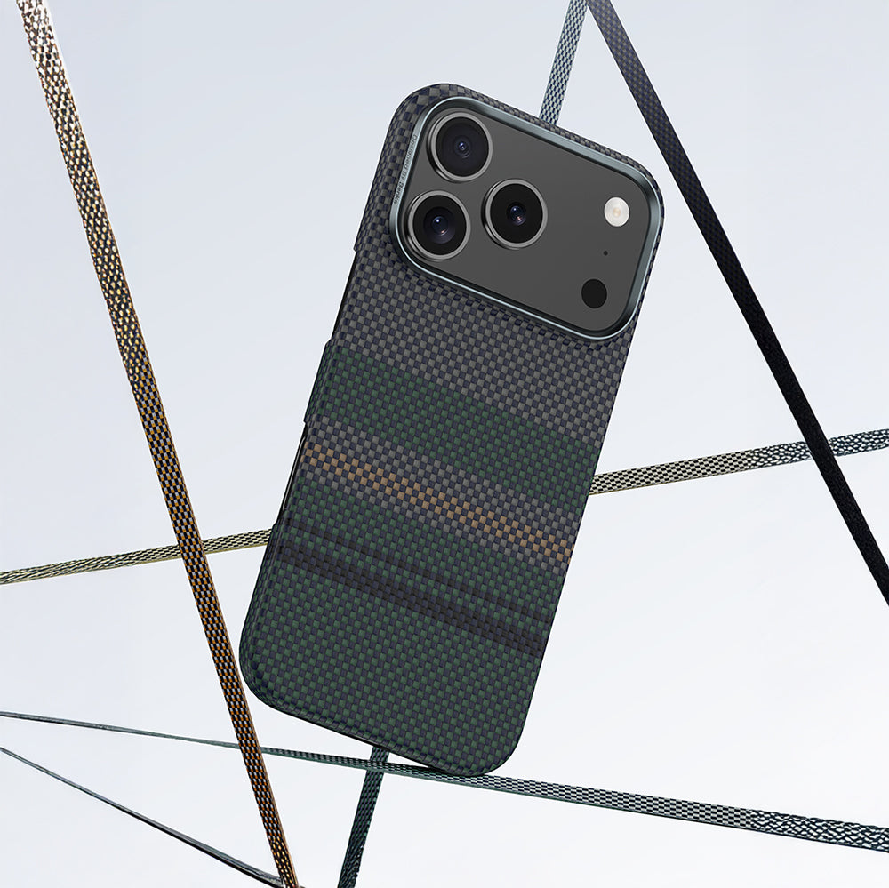 Apple iPhone 17 Kılıf M-safe Şarj Özellikli Karbon Fiber Tasarımlı Benks Aurora ArmorAir Kevlar Kapak Siyah