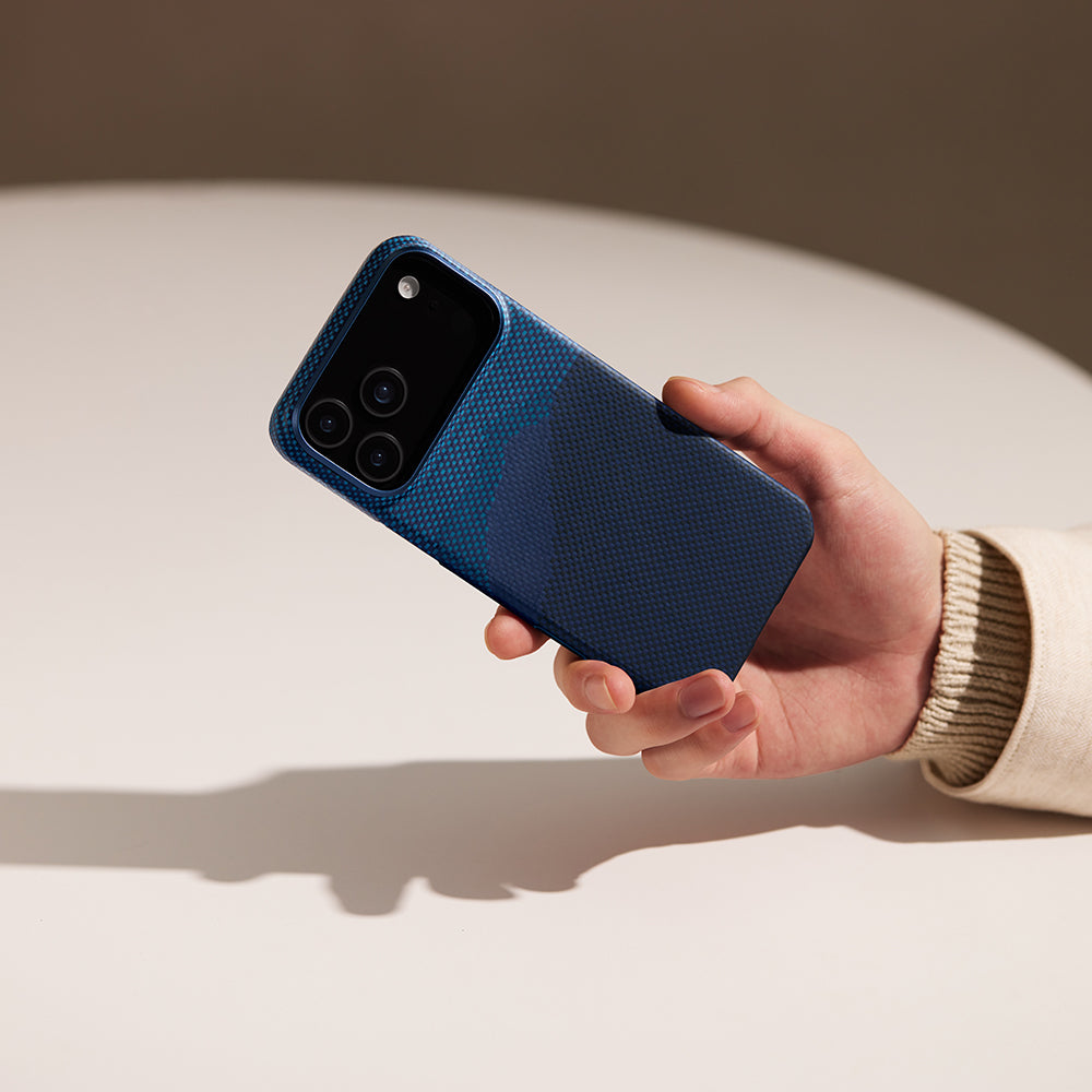 Apple iPhone 17 Pro Kılıf M-safe Şarj Özellikli Aramid Fiber Pitaka Tactile Woven Starpeak Serisi Over The Horizon Kapak Mavi