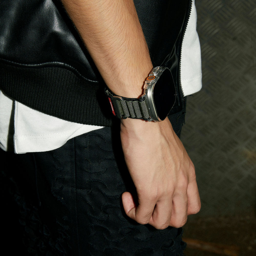 Apple Watch 7 45mm SkinArma Kobu Hasır Kordon Krem