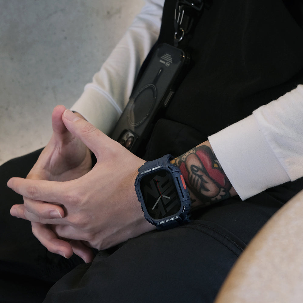 Apple Watch 7 45mm Skinarma Mecha 2in1 TPU Kasa Koruyucu + Silikon Kordon Siyah