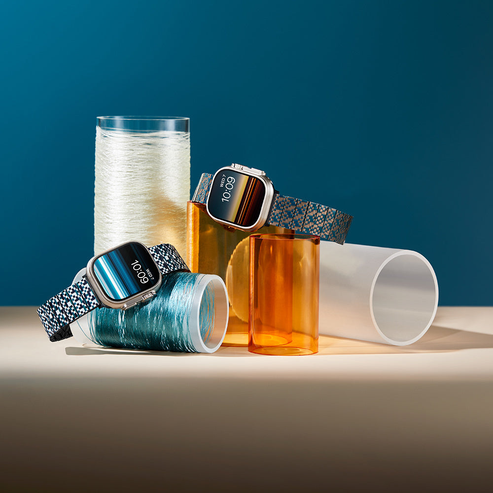 Apple Watch Serisi Uyumlu Aramid Fiber ve Karbon Fiber Pitaka Dreamland ChromaCarbon Serisi Mosaic Universal Kordon Mavi-Beyaz