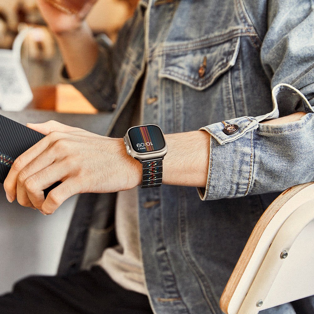 Apple Watch Serisi Uyumlu Aramid Fiber ve Karbon Fiber Pitaka Modern Serisi Rhapsody Universal Kordon Siyah