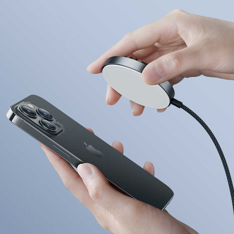 Benks MFM01 MFI Sertifikalı Standlı 15W Hızlı Şarj Özellikli M-safe PD Wireless Şarj Aleti Siyah