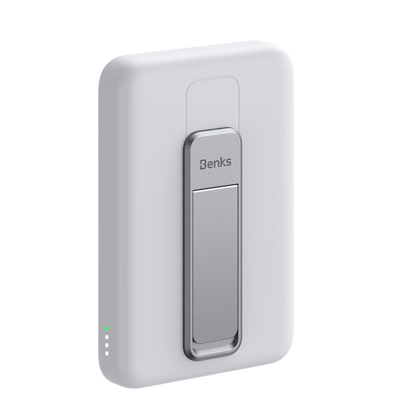 Benks MP08 M-safe Magnetik Standlı İnce Tasarımlı Powerbank 10000mAh Siyah