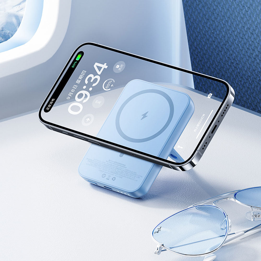 Benks MP09 M-safe Magnetik Standlı İnce Tasarımlı Powerbank 6000mAh Beyaz