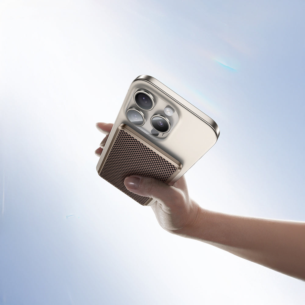 Benks MP15 ArmorGo M-safe Şarj Özellikli Ultra İnce ArmorTint Serisi Aramid Fiber Powerbank 15W 5000mAh Gold