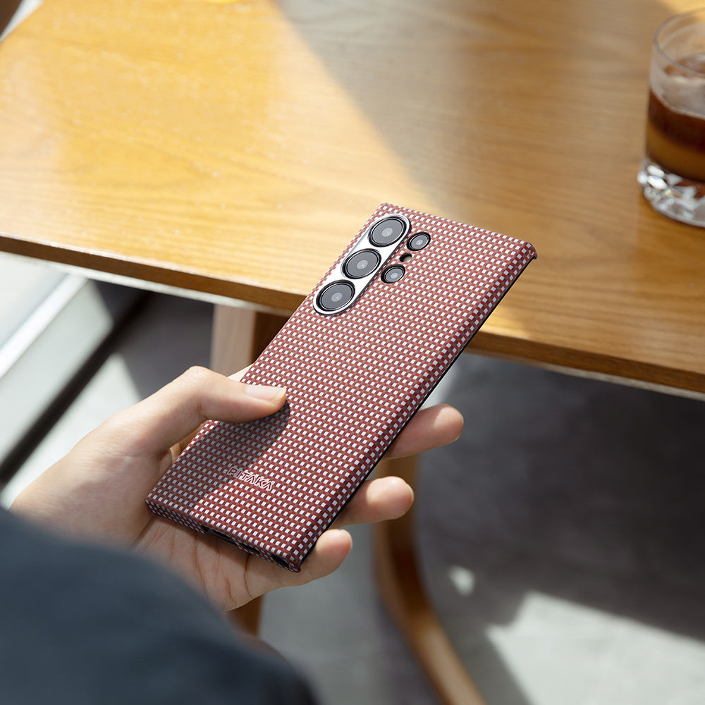 Galaxy S24 Ultra Kılıf M-safe Şarj Özellikli 1500D Aramid Fiber Pitaka Ultra-Slim Classic Serisi Bonfire Kapak Kırmızı