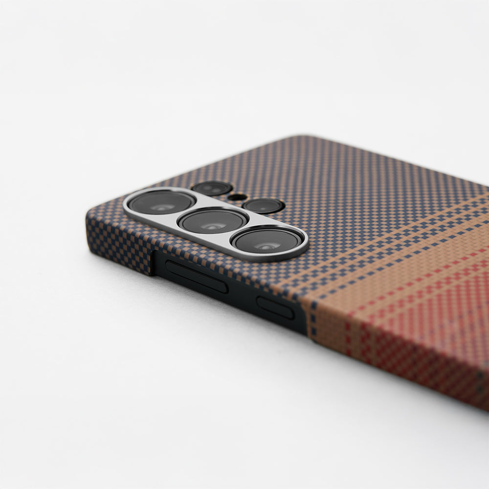 Galaxy S25 Ultra Kılıf M-safe Şarj Özellikli Aramid Fiber Pitaka Tactile Woven Sunset-Moonrise Serisi Kapak Kahverengi