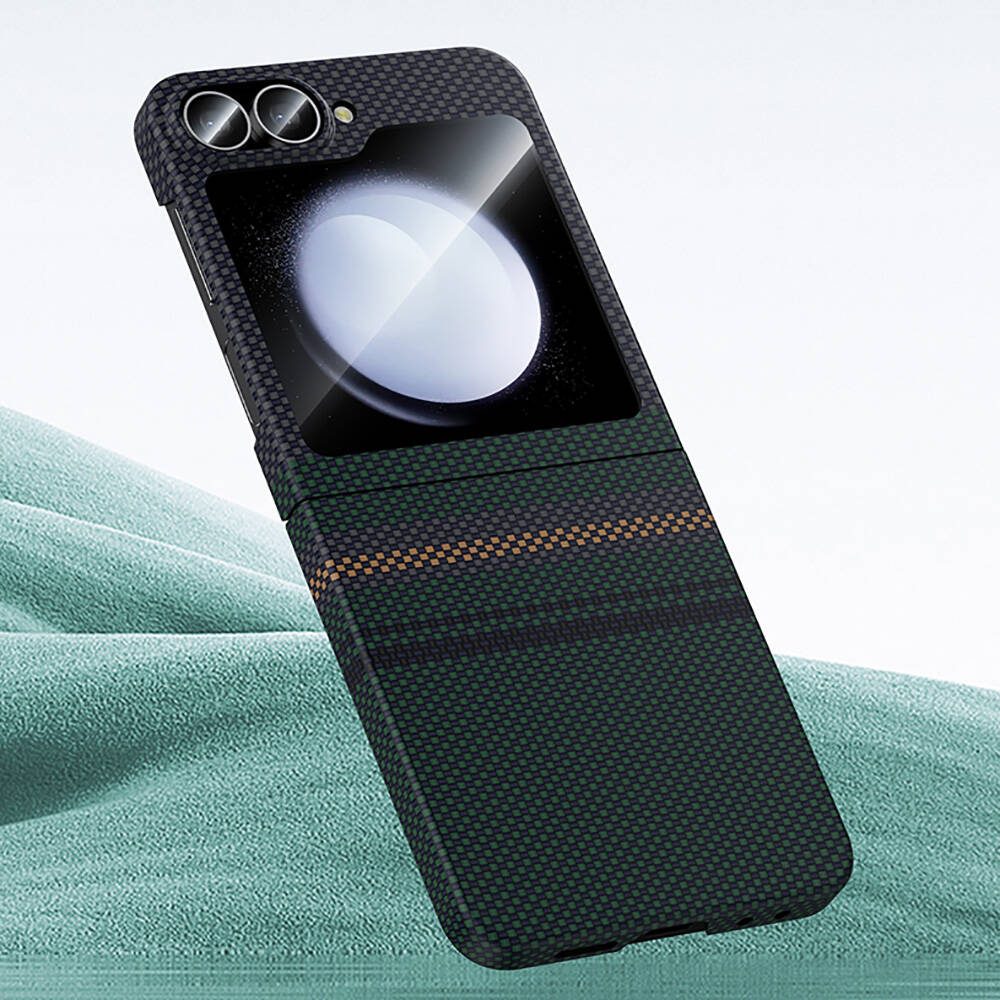 Galaxy Z Flip 6 Kılıf Karbon Fiber Tasarımlı Benks Aurora ArmorAir Kevlar Kapak Siyah