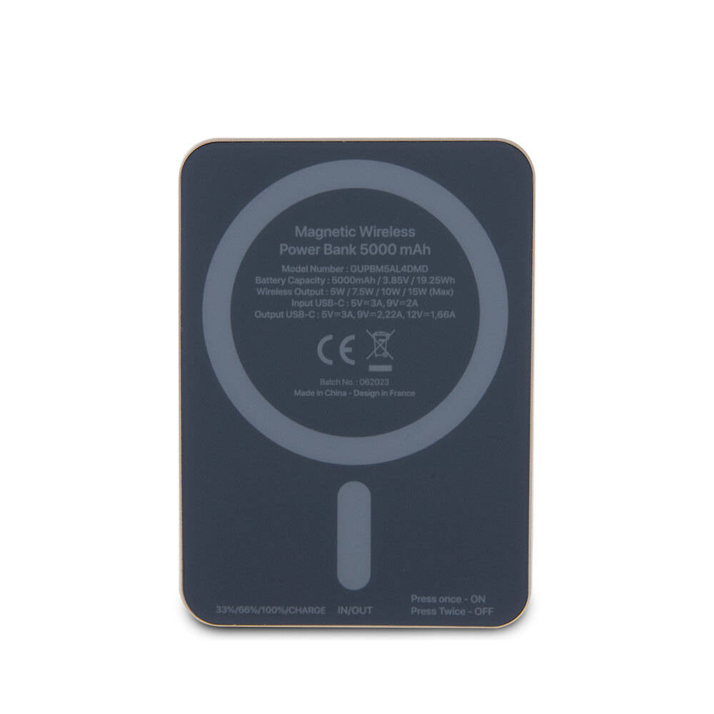 Guess Orjinal Lisanslı M-safe Şarj Özellikli Metal Yazı Logolu Powerbank 5000mAh 15W Siyah