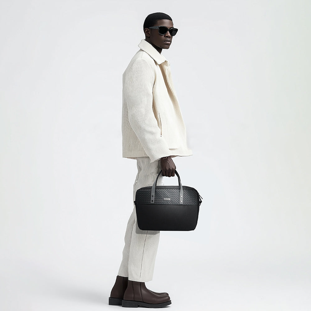 Lenyes LB552 Voyagers Serisi Su Geçirmez Polyester Kumaş Çıkarılabilir Omuz Askılı 13-14 inç Laptop Çantası Siyah