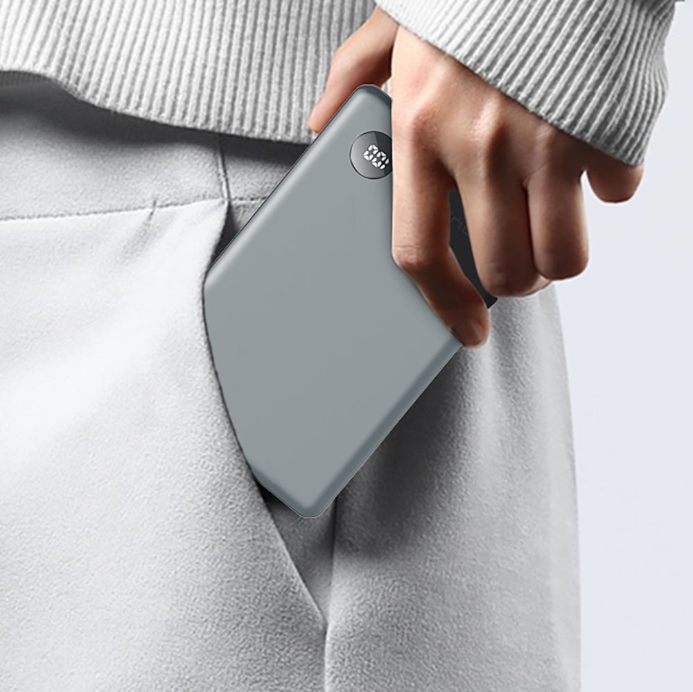 Lenyes PW137D 20W Ultra İnce Dijital LED Ekranlı Wireless Powerbank 15W 10000mAh Füme